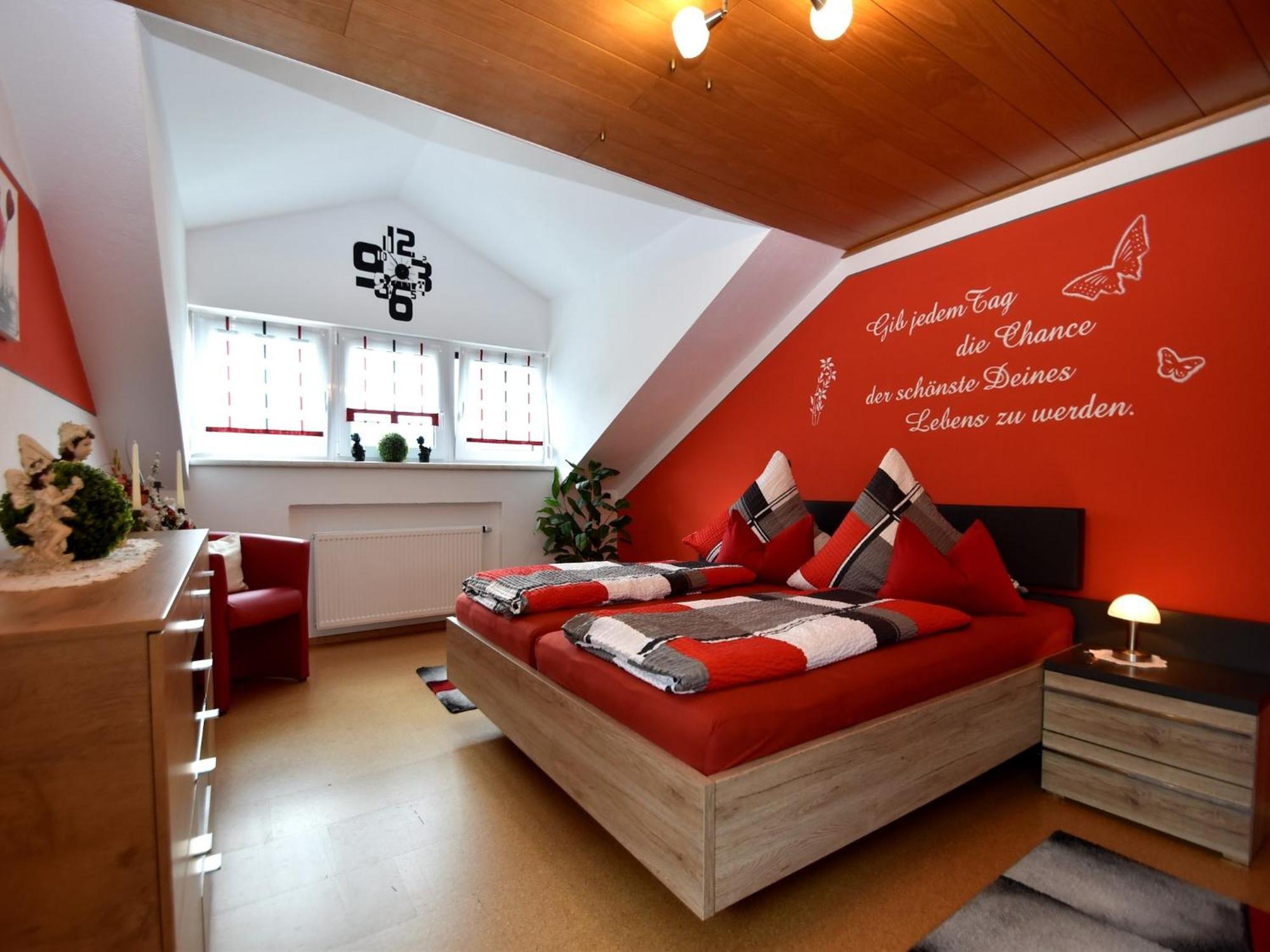 Scenic Apartment With Balcony Garden Deckchairs Barbecue Gleißenberg Екстериор снимка