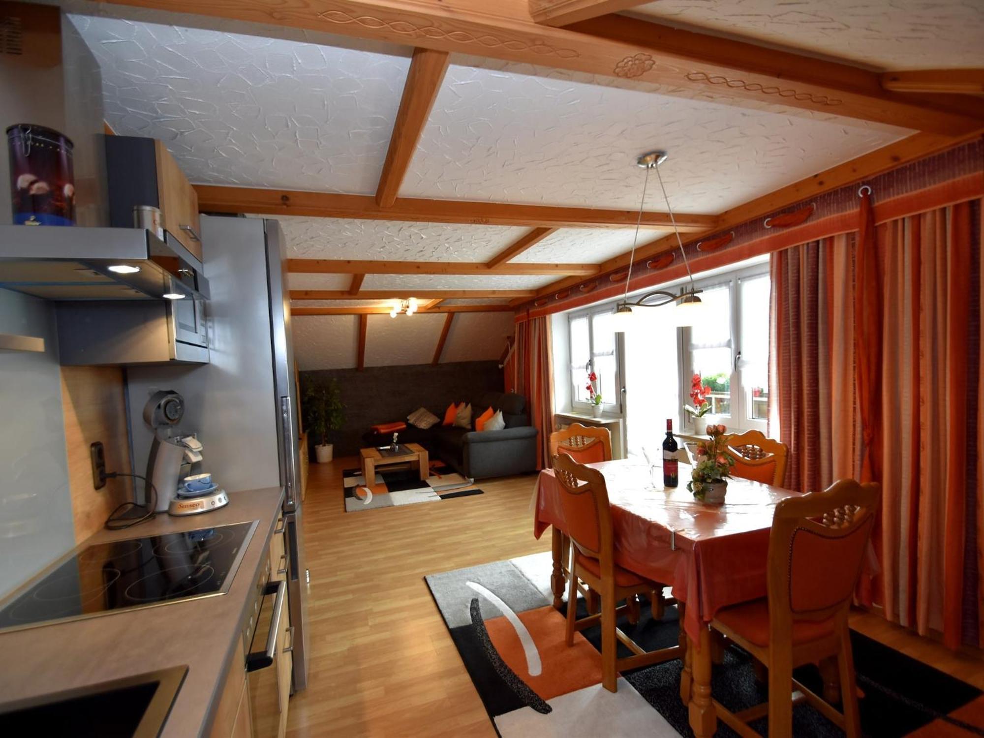 Scenic Apartment With Balcony Garden Deckchairs Barbecue Gleißenberg Екстериор снимка